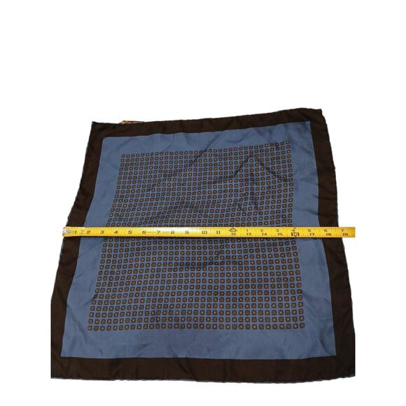 Vntg Silk Men's Pocket Scarf Hand Rolled Blue Black Geo Italy Suit Jacket Fancy - Picture 4 of 12